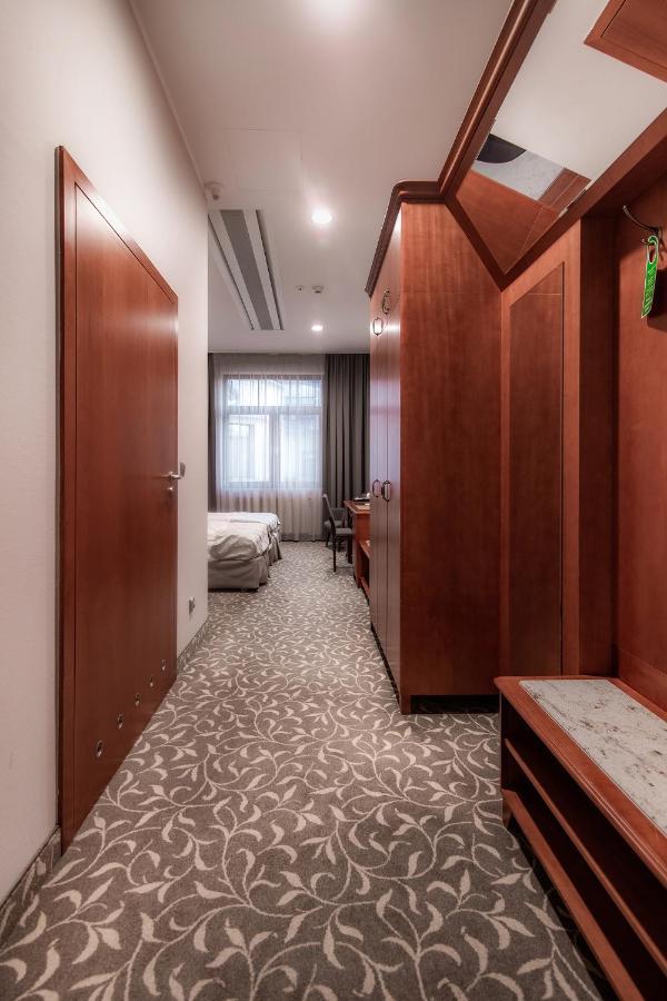Hotel Park Kajetany Nadarzyn Exteriér fotografie
