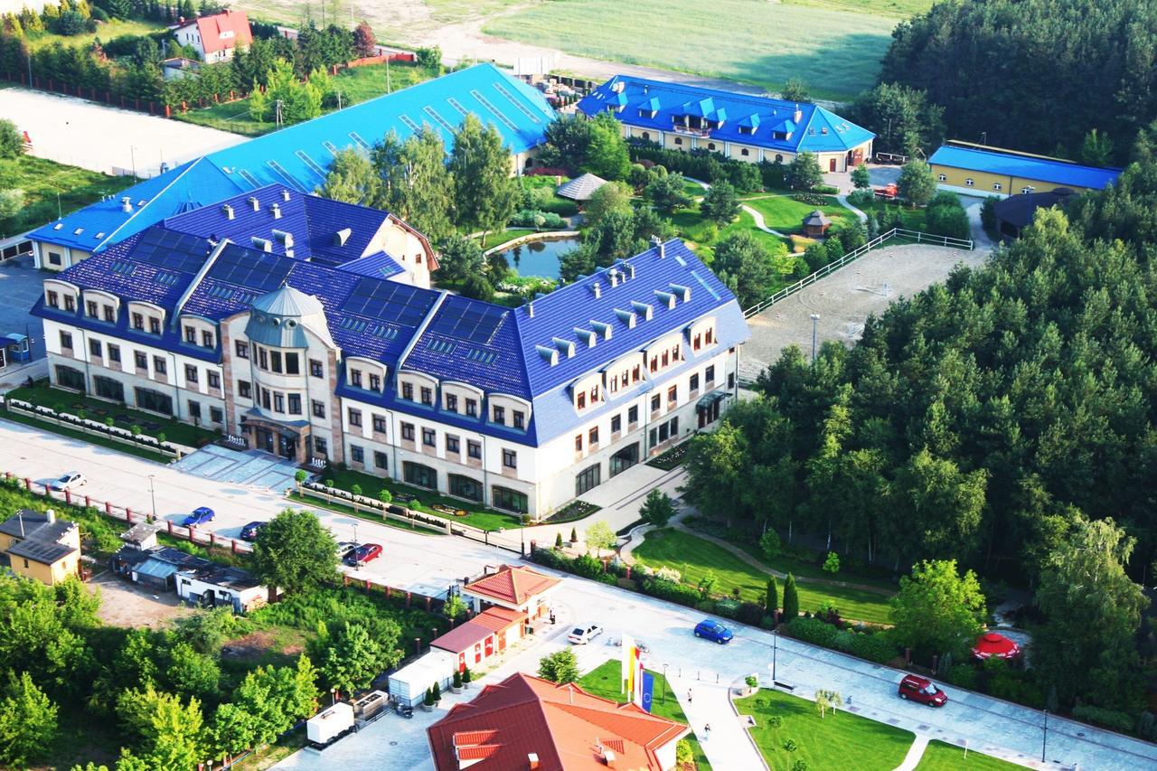 Hotel Park Kajetany Nadarzyn Exteriér fotografie